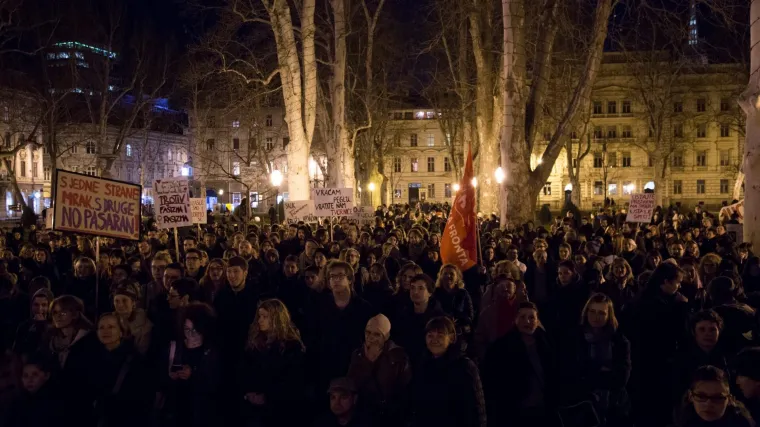 Ususret Noćnom mar&scaron;u za Dan žena održana tribina 'Informiraj se, budi emancipiran/a'