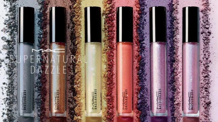 Okupajte oči i usne dijamantnim sjajem punim kristalne blistavosti