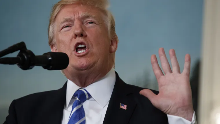 Trump nije zadovoljan poslovanjem Europe i Amerike: najavio mogućnost uvođenja 25-postotnog poreza na europske automobile