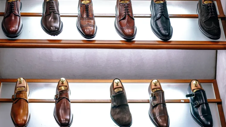 Znate li kako proširiti kožne cipele