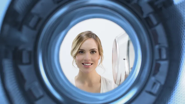 Prekrasna Ana Radi&scaron;ić kao za&scaron;titno lice nove generacije Saponia proizvoda u koje ćete se zaljubiti na prvu