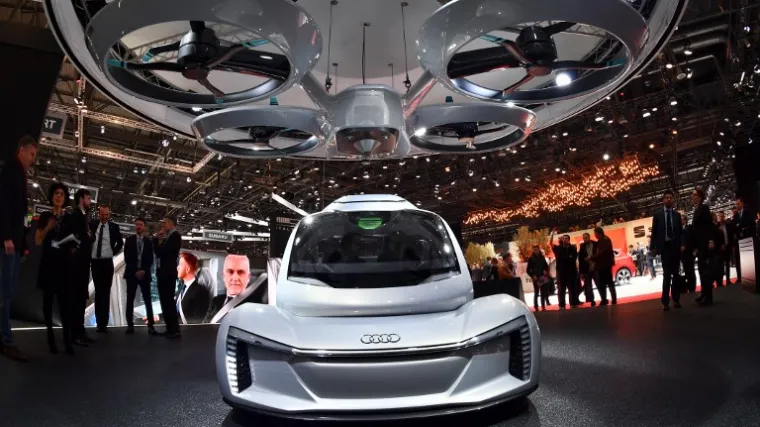 Na salonu automobila u Ženevi pokazuju se i leteći automobili