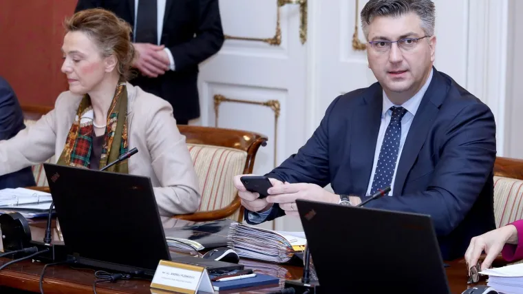 Gdje su reforme? Plenković okupio ministre na reformskom sastanku, predsjednica ponovo kritizirala Vladu