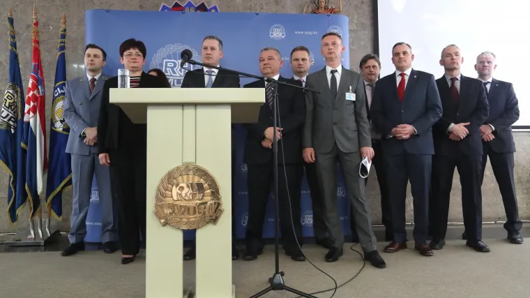 Novi detalji zapljene kokaina: droga se nalazila u hermetički zatvorenim metalnim kutijama