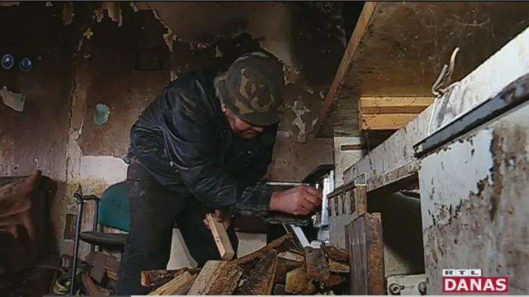 20 godina živi bez struje, vode i kune prihoda: RTL Danas vam donosi priču o Mireku iz Siska