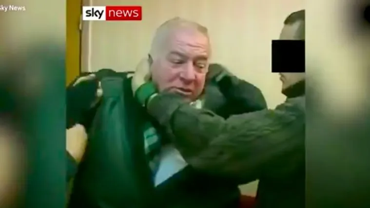 Detalji trovanja biv&scaron;eg ruskog &scaron;pijuna i njegove kćeri: tragovi nervnog agensa otkriveni u restoranu i u pubu u Salisburyju