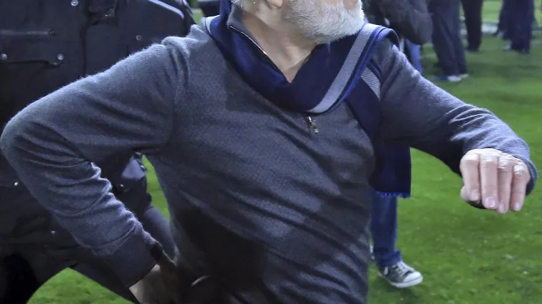 Kaos u Grčkoj: vlasnik PAOK-a pištoljem prijetio sucu, vlada prekinula prvenstvo!