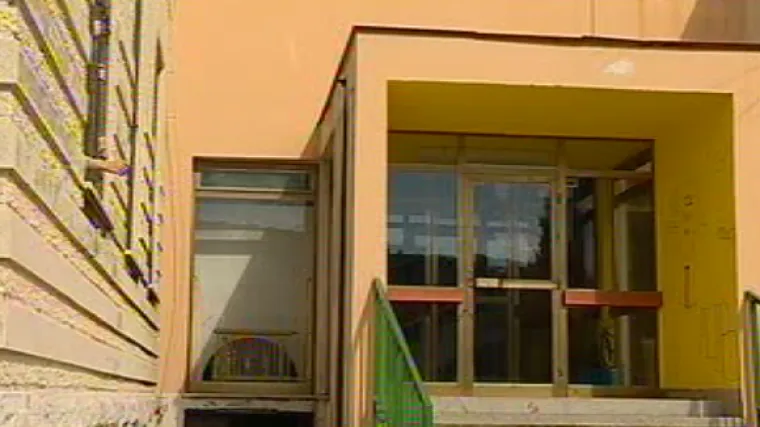 Profesor u Bakru dobio otkaz zbog navodnog ponižavanja učenika, roditelji prikupljaju potpise za peticiju podr&scaron;ke