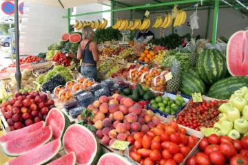 Evo koliko zapravo ima pesticida u voću i povrću koje kupujete