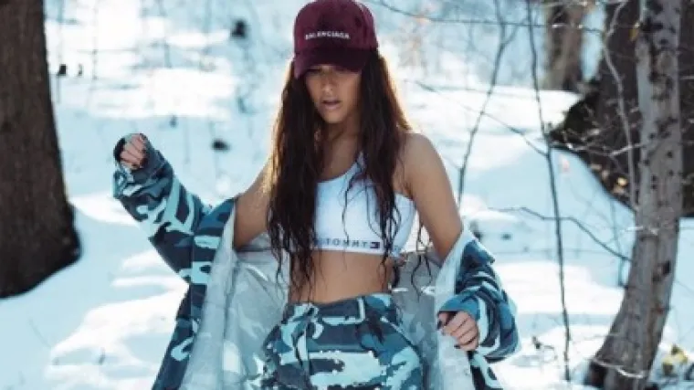 Nema zime: Goli&scaron;avi military look Lane Jurčević podijelio je mi&scaron;ljenja