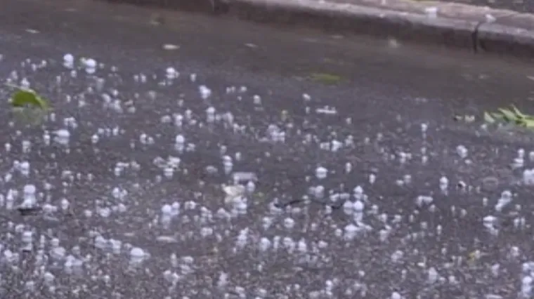 Grmljavinsko nevrijeme u Splitu: padala jaka tuča, voda je u&scaron;la u podrume