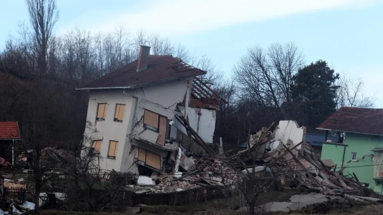 Obitelji iz Hrvatske Kostajnice hitno trebaju pomoć: 'Curica i dječak trebaju odjeću'