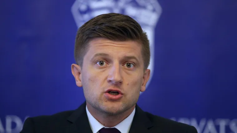 'Vlada će ovaj tjedan osmisliti set mjera za pomoć stradalima u Hrv. Kostajnici'