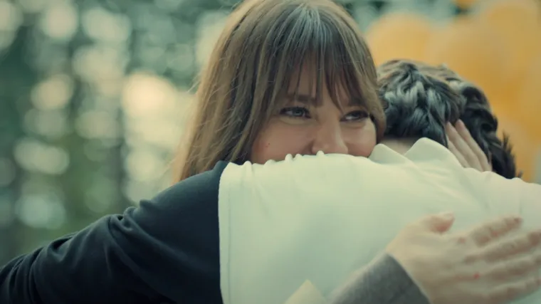 Svi osim Begum i Esme raduju se Surejinom i Farukovom pomirenju (Istanbulska nevjesta)