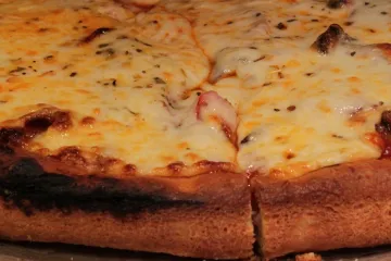 Oborila Guinnessov rekord: pizza sa 111 vrsta sireva