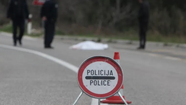 U sudaru dva automobila poginuo mu&scaron;karac