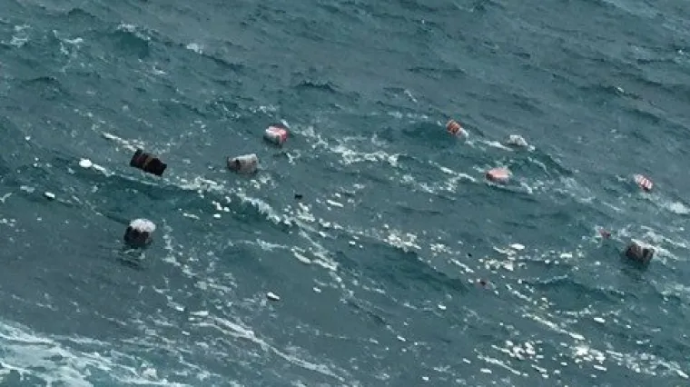 Ispred gradskih zidina plivaju paketi marihuane