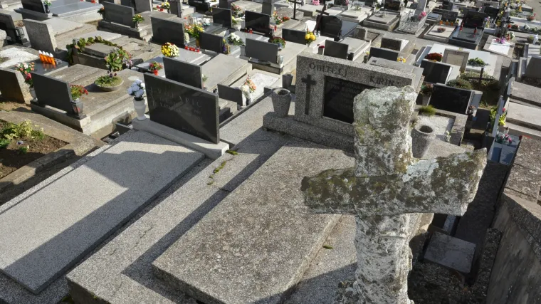 Ni mrtvi vi&scaron;e neće imati mira: poskupljuju pogrebi, građani u strahu od nenormalno velikih iznosa
