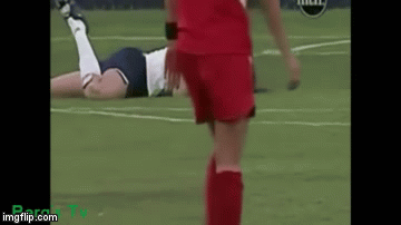 Sa samo 20 godina postala legenda nogometa, ali ne onako kako se nadala...