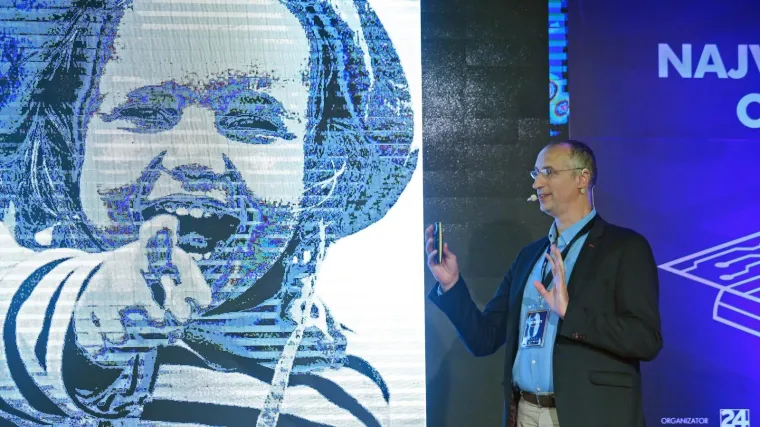 Mostovac napao Puljka zbog Boga: 'On nameće svoja uvjerenja djeci koja kritički ne razmi&scaron;ljaju'