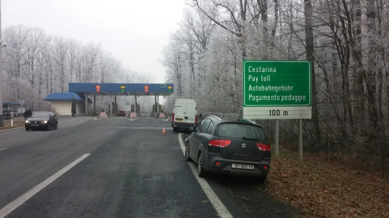 Preko granice prebacili 80 ilegalnih migranata: prijavljen i državljanin Hrvatske