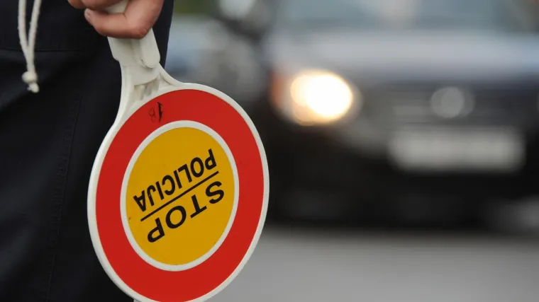 Vozaču naplatili polovicu kazne, a novac strpali sebi u džep