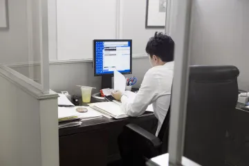 Bizarnom odlukom tjeraju ih s posla