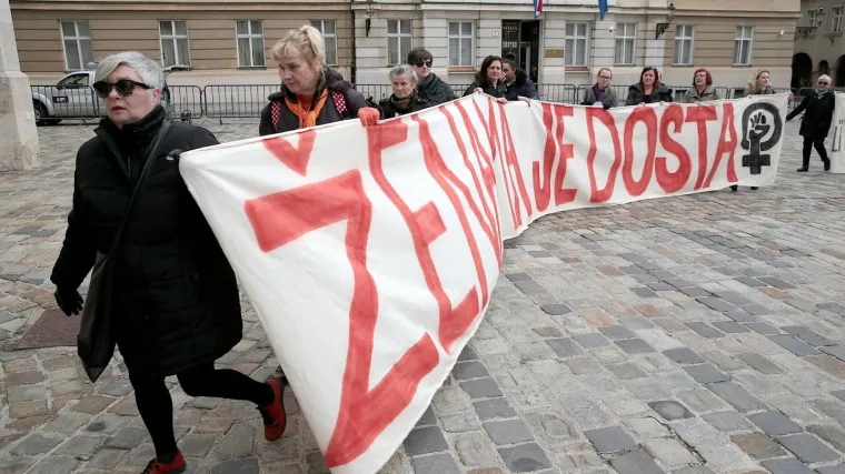 Ženska mreža poručila: 'Pitanje pobačaja nije pitanje svjetonazora, nego prava žene'