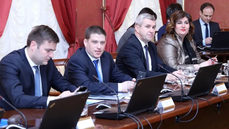 Premijer nije nesklon toj ideji: Vlada bi mogla biti manja za dva do četiri ministarstva?