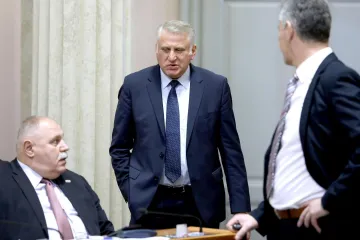 Kune se u obitelj, vjeru i tradiciju, a ljubavnici godinama šalje obnažene selfije