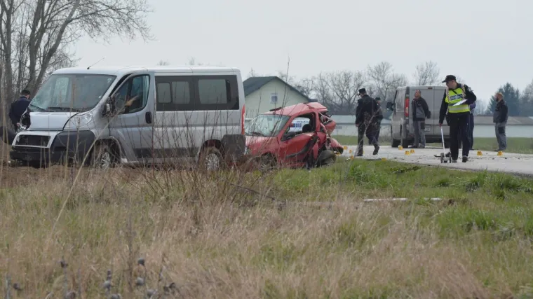 Pijan kombijem udario u Clio, vozač ostao na mjestu mrtav