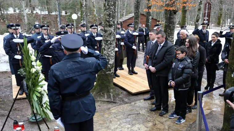 Na Plitvicama obilježena 27. godi&scaron;njica 'Krvavog Uskrsa' i odana počast prvoj žrtvi Domovinskog rata