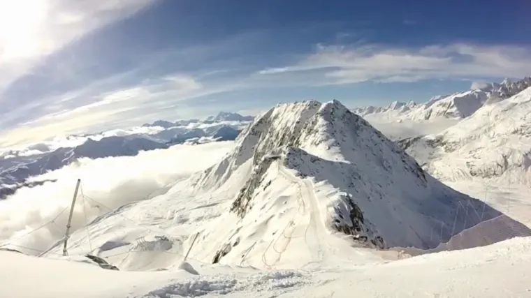 Lavina zatrpala skija&scaron;e, dvojica se uspjela spasiti; potragu za tijelima otežalo lo&scaron;e vrijeme