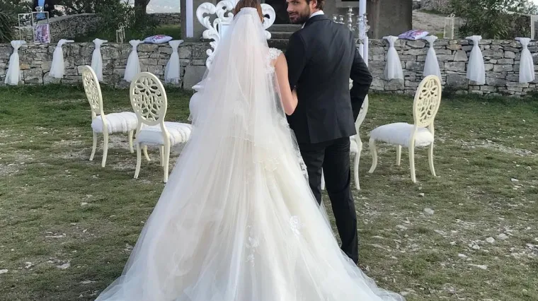 Objavio sliku s vjenčanje, zabrinjavajuć broj ljudi mu je povjerovao