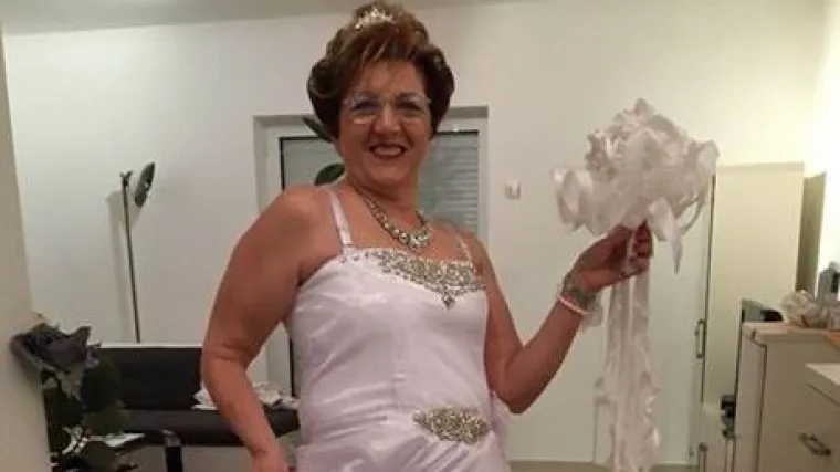 Napravila proslavu 30-te obljetnice razvoda braka i postala hit na internetu