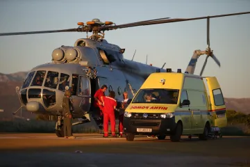 Helikopteri s otoka prevezli sedam pacijenata, među njima je i jedna beba