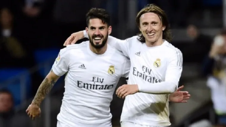 Ne može krivo dodati loptu, a usput gura kroz noge igračima Juventusa