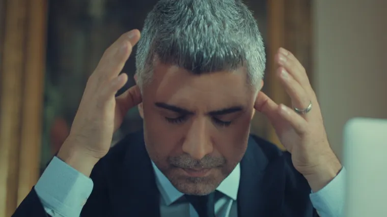 Usred večere na koju je Osman doveo Burdžu Faruk je priveden (Istanbulska nevjesta)