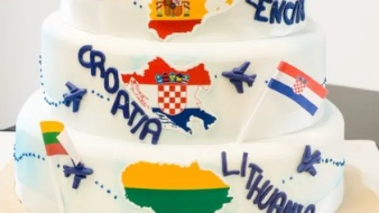 &Scaron;koti se zeznuli i vratili nas u pro&scaron;lost: Hrvatska na torti osvanula u obliku NDH!
