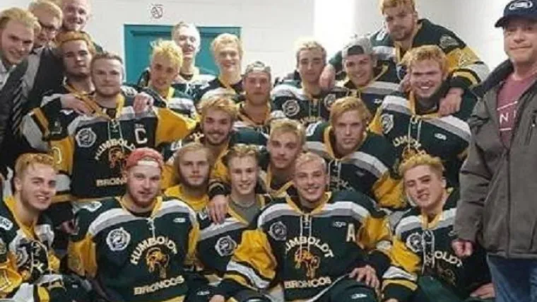 U sudaru kamiona i autobusa život izgubili mladi hokeja&scaron;i. Ima 14 mrtvih, ostali su u bolnici, neki u kritičnom stanju