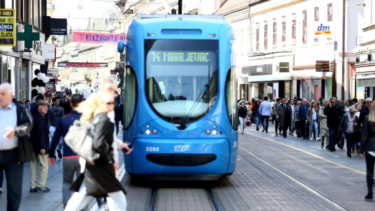ZET-ovci OPET IMAJU IDEJE: Hoće skuplje karte, policijace u kontroli, smanjenje broja linija...
