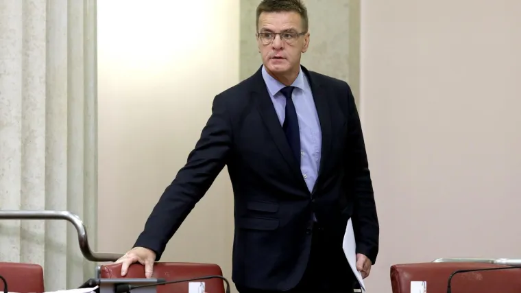 'Protiv će biti nekih 10-ak zastupnika'