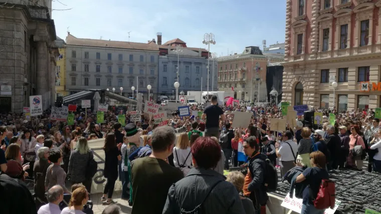 U Zagrebu i Splitu održan 'Mar&scaron; za znanost': 'Netko treba ljudima reći da Zemlja nije ravna ploča'