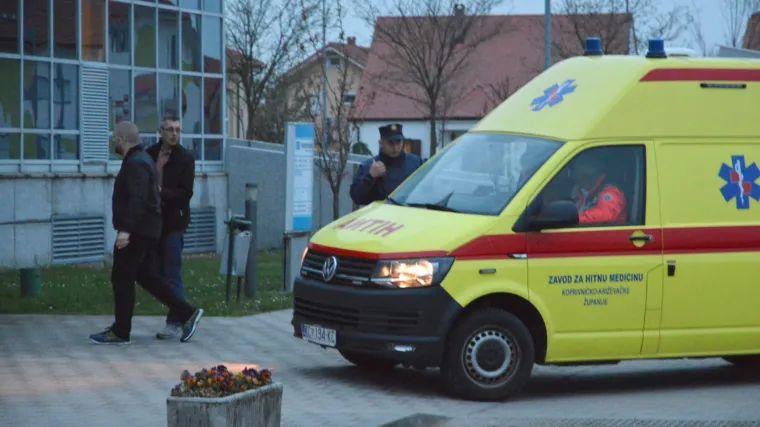 Smrt dječaka na gradskom bazenu potresla Koprivnicu - gradonačelnik poručio: 'Inzistirat ću na detaljnom pregledu bazena'