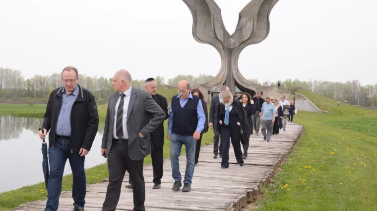 Židovske organizacije održale odvojenu komemoraciju u Jasenovcu: 'Na Vladi je odgovornost'