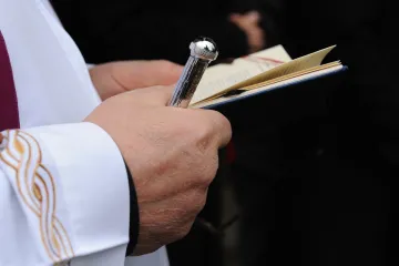 Splitski svećenik javno zabranio pričest svima koji su glasovali za ratifikaciju Istanbulske