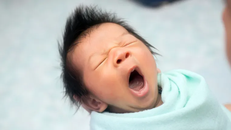 Puno sigurnije i bolje za bebu: liječnici preporučuju novi način kupanja novorođenčeta