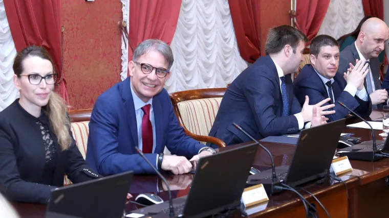 Rekonstrukcija Vlade? Pogledajte &scaron;to o tome misle prepla&scaron;eni Plenkovićevi ministri