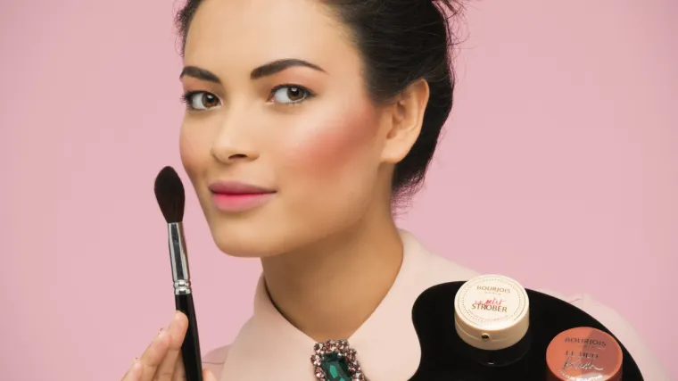 Konturiranje, draping i strobing nikad nisu bili lak&scaron;i