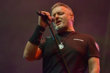 Thompson od župana Komadine traži da objasni zašto ne smije nastupiti u Kostreni